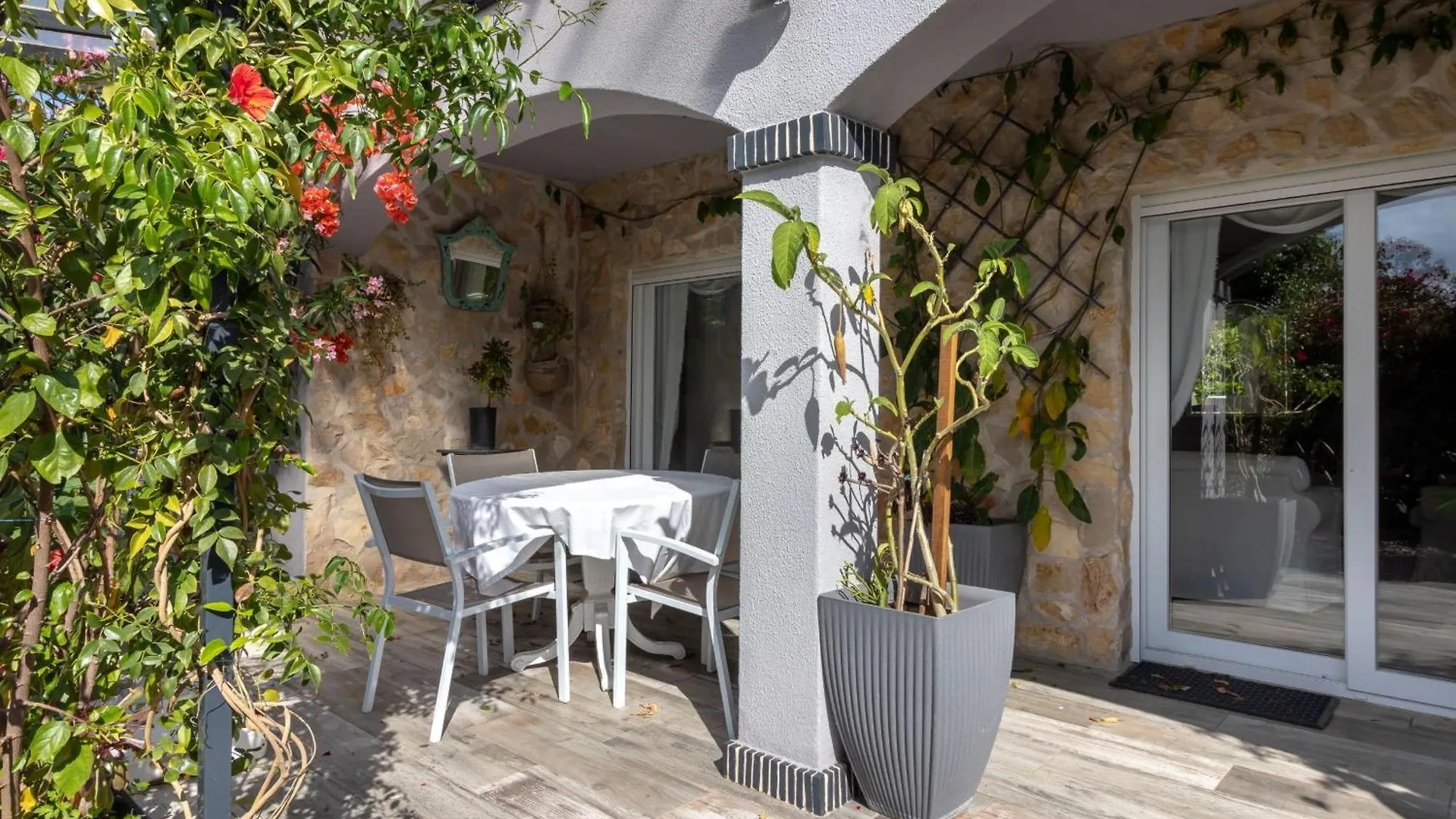 Quinta Delsy Villa Porches